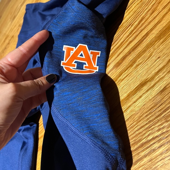 LEGGINGS - Picture 2 of 3